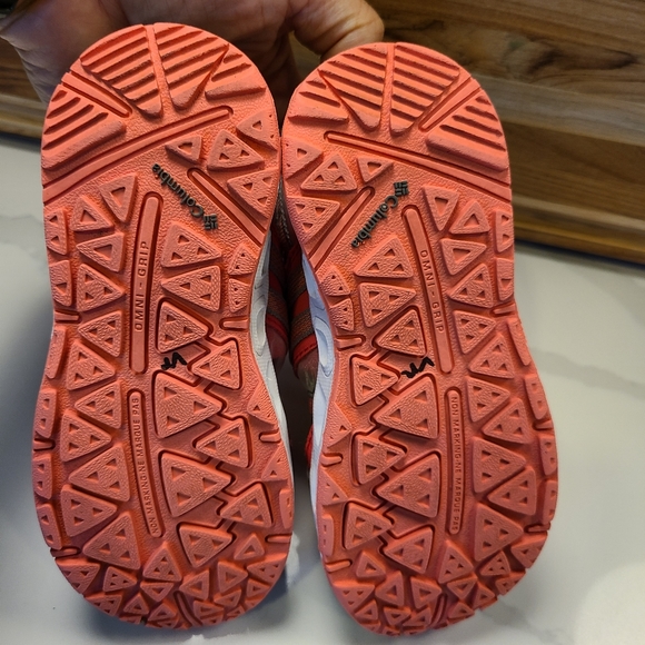 Columbia kids Water Outdoor Shoes Size 12 - Picture 4 of 16
